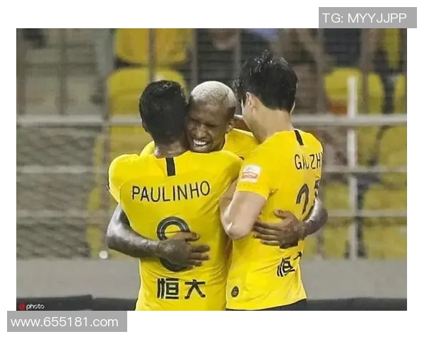 拜仁与恒大对决球迷热议赛况与球队表现的精彩点评